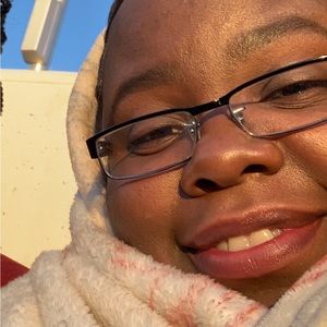 Meet your Posher, Antionette